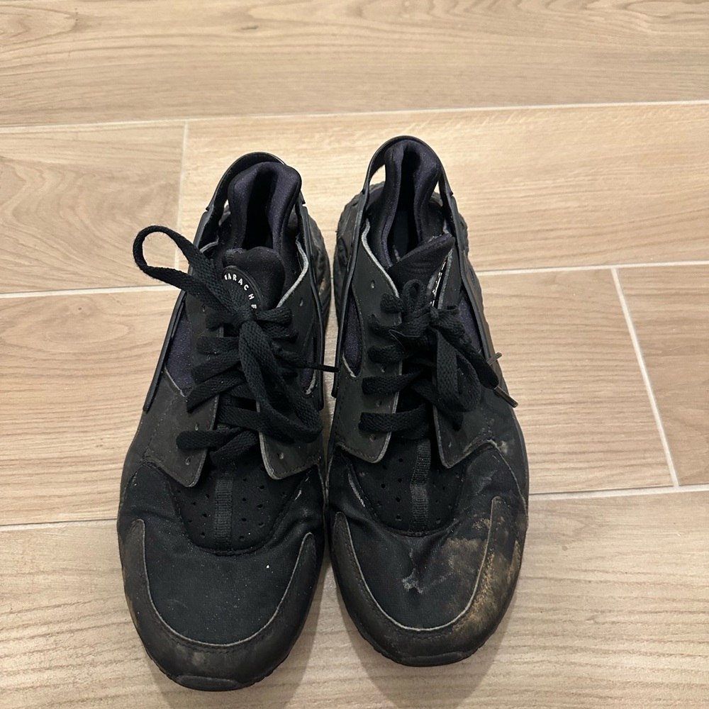Nike Men's Black Sneakers